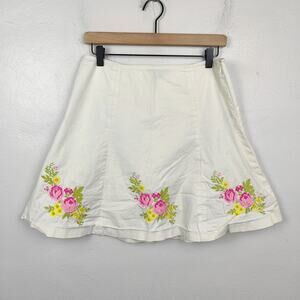 Vintage Y2K Betsey Johnson Embroidered‎ Skirt Womens 6 White Cotton Milkmaid 90s